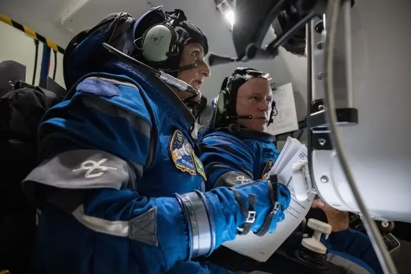 Suni Williams astronauts